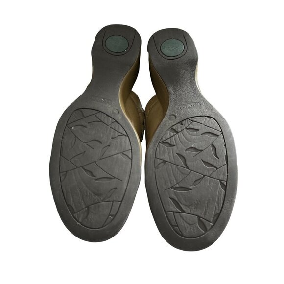 Nurture Slip On Sandals Wedge Olive Green Leather Sandals Cut Out Flower Pattern - Picture 7 of 9